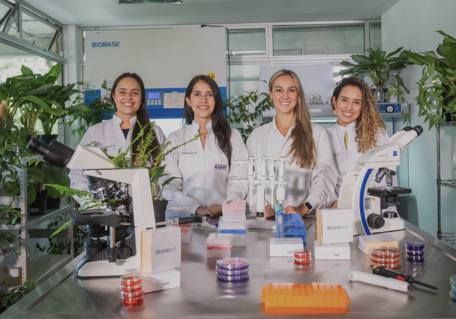Equipo científico de Astrolab en laboratorio